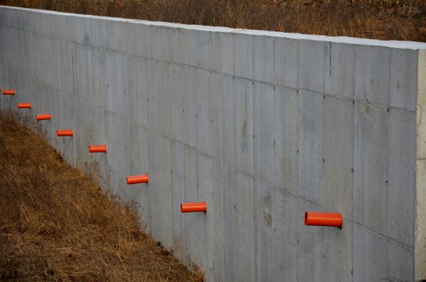Cost of Retaining Wall Drainage in Tempe